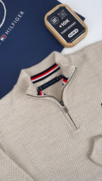 Pull TH en coton piqué demi-zippé