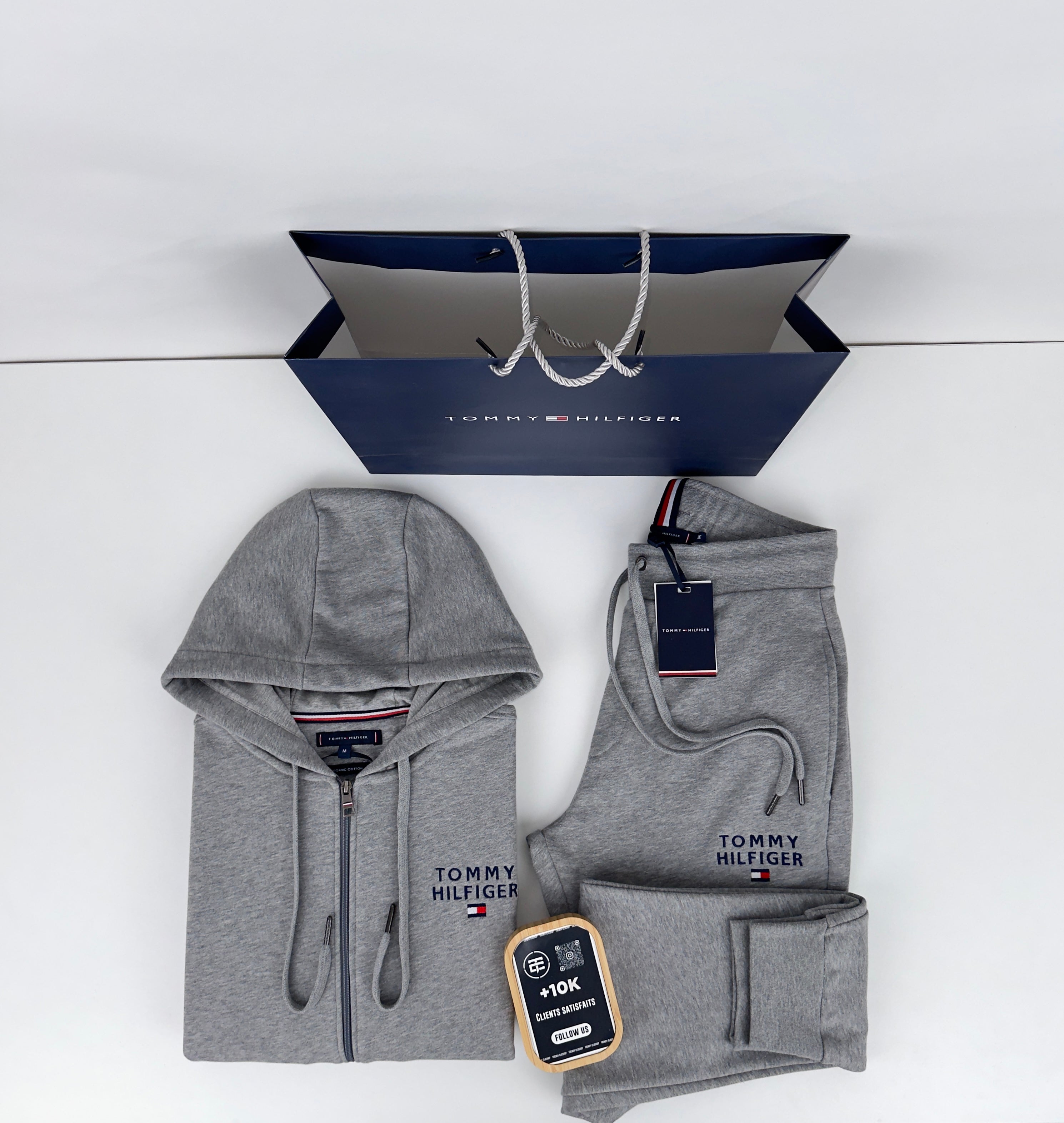 Ensemble Tommy Hilfiger ( Sweat à capuche + Pantalon )