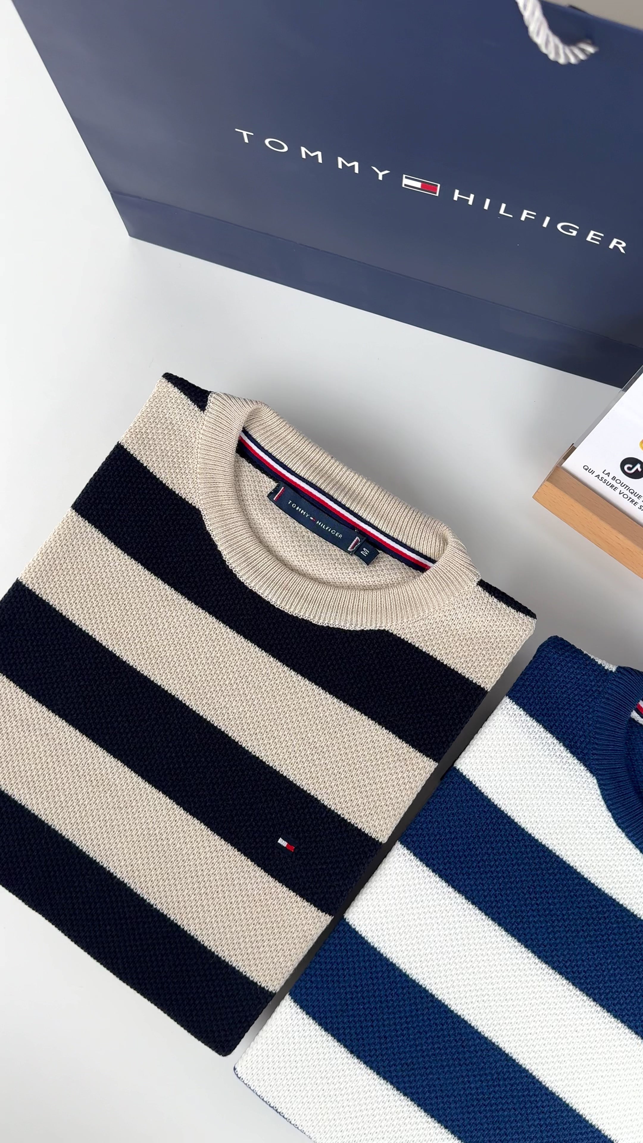 Pull à rayures Tommy Hilfiger en coton piqué à col ras du cou